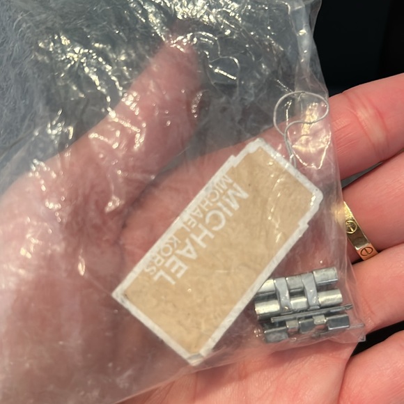 Silver Pearl Face Michael Kors Watch - Picture 6 of 6